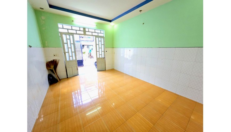 Ngộp Bank Bán Nhà 2 Tầng Hẻm Xe Hơi 80m2_4*20 Chỉ Nhỉnh 4 Tỷ Gần Tô Ngọc Vân Tam Bình Thủ Đức Lời Ngay Khi Mua